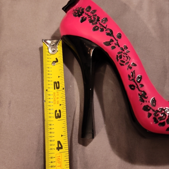 Vintage High Heels Ring Holders (Set Of 2) - Picture 9 of 9